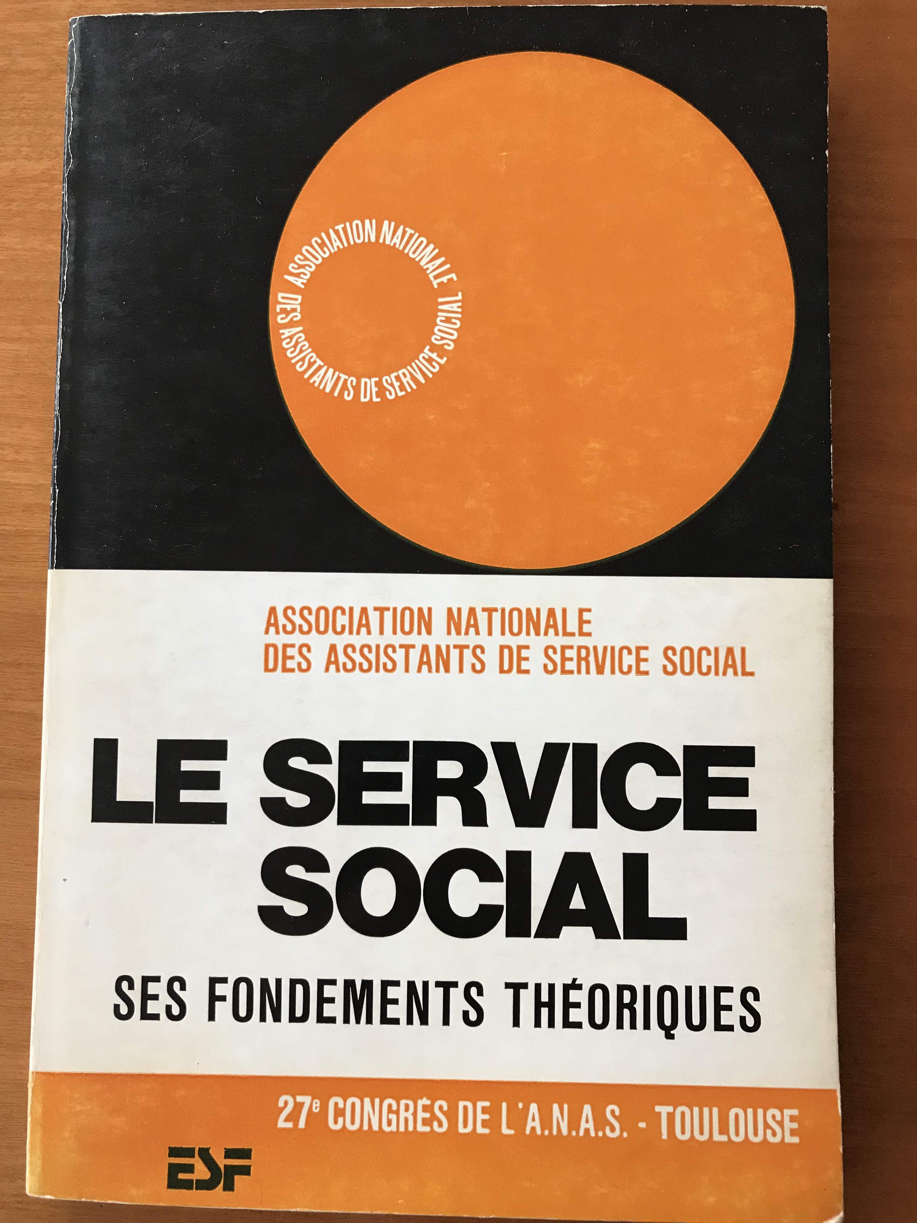 Le service social – ses fondements théoriques